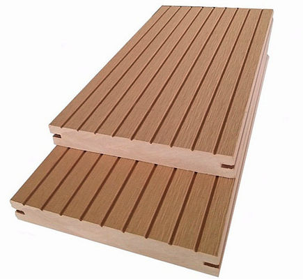 23 x 150 Terrassendielen aus Verbundwerkstoff für die Veranda im Freien. Terrassendielen aus Verbundholz aus WPC