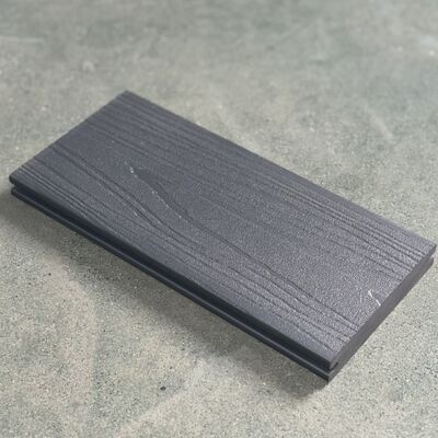 ARCHITEKTUR-WPC-Terrassendiele aus WPC mit Flüssigmetall-Finish in Graphitsilber