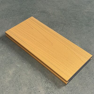 METALLISCHE WPC-PLATTEN MIT LUXUS-PATINA-GLIMMER-GOLD-TERRASSENDECKEN