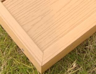Moderne WPC-Sockelleiste/Kantenstreifen aus Holz-Kunststoff-Verbundmaterial für WPC-Wandverkleidungsverkleidungen im Außenbereich