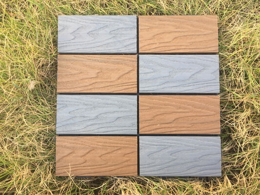 Großhandel DIY WPC-Terrassenfliesen 30 * 30 cm langlebiger Außenboden für den Wohnbereich