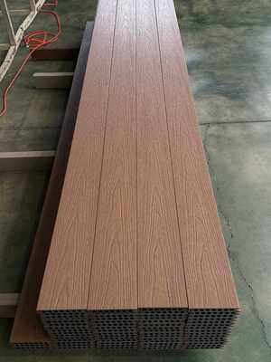 Langlebige Baustoff-Verbundplatten, WPC-Terrassendielen für Gartenmöbel