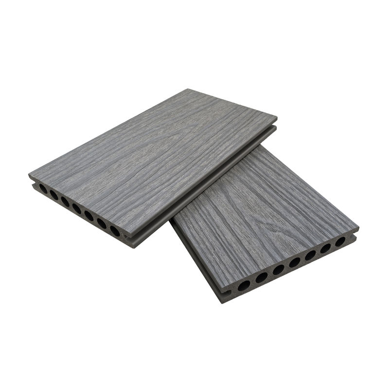 Langlebige und stilvolle Außendecking Innovative WPC Coextrusion Decking mit UV-resistenten geringen Wartungsnutoberfläche