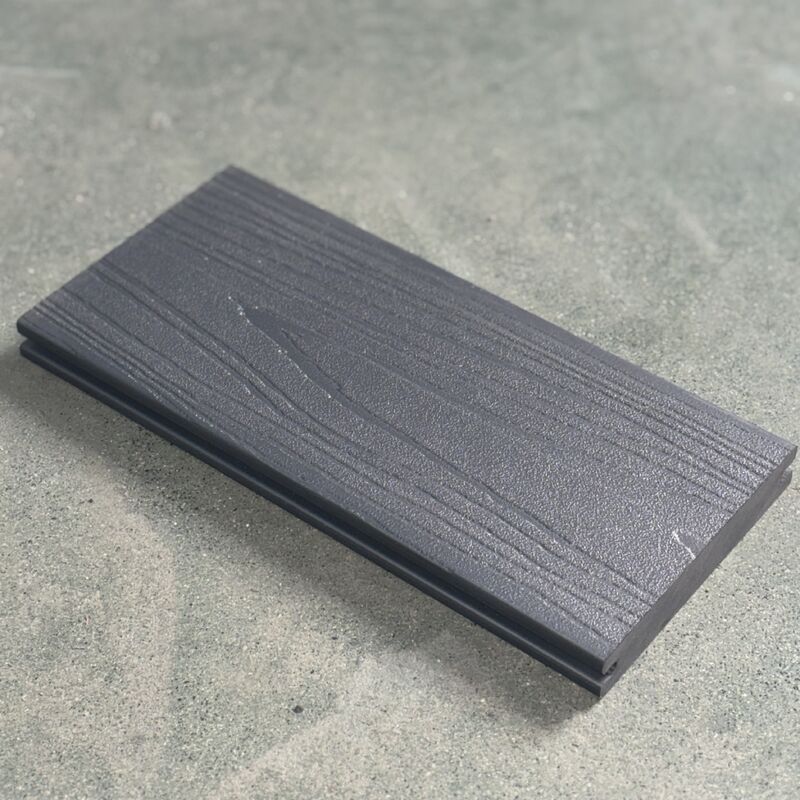 ARCHITEKTUR-WPC-Terrassendiele aus WPC mit Flüssigmetall-Finish in Graphitsilber