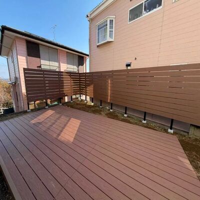 Fabrikpreis Neue Generation von zweifarbigen Co-Extrusions-WPC-Terrassendielen aus Holz-Kunststoff-Verbundmaterial
